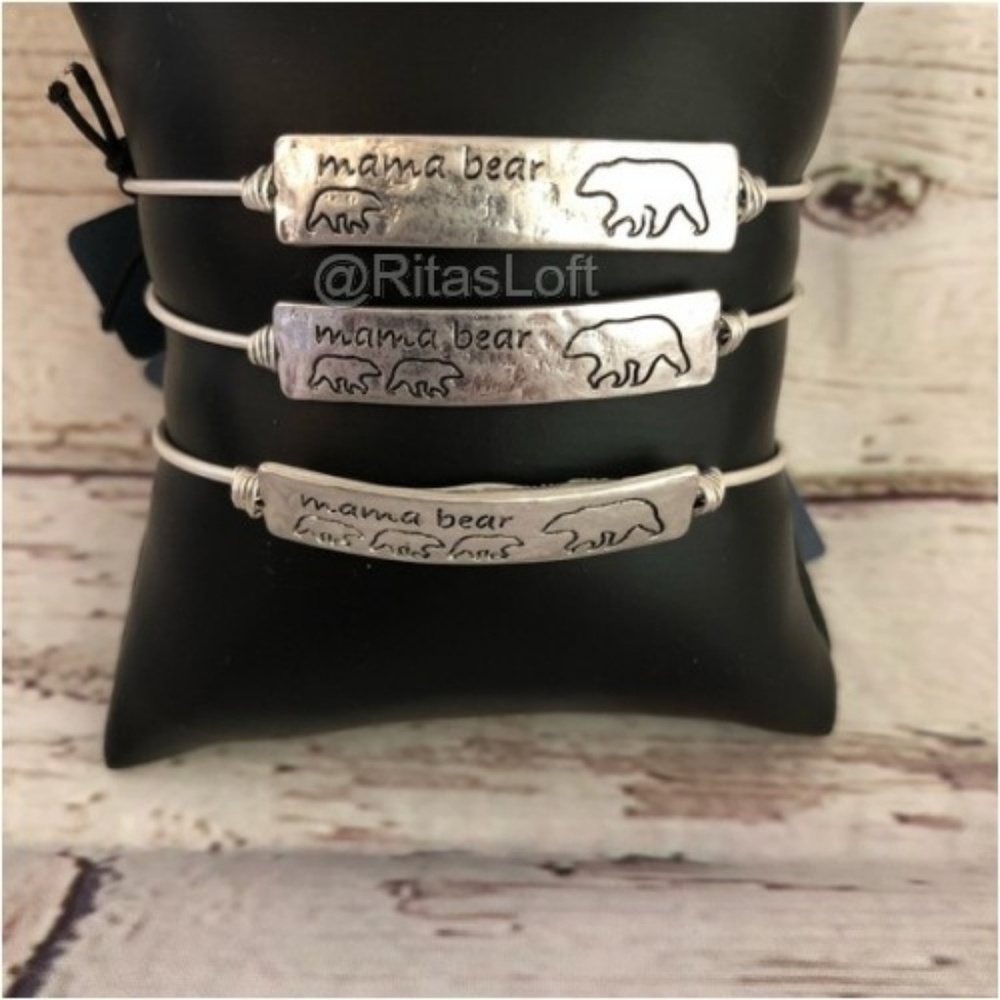 Mama Bear‎ with Cubs Bangle Bracelet